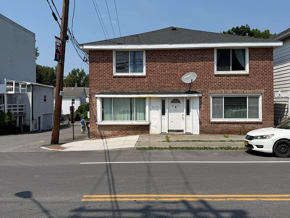 217 Mansion St #1