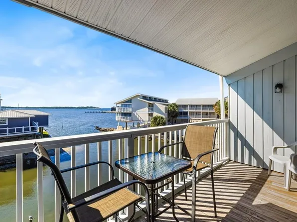 82 2nd St UNIT 312, Cedar Key, FL 32625