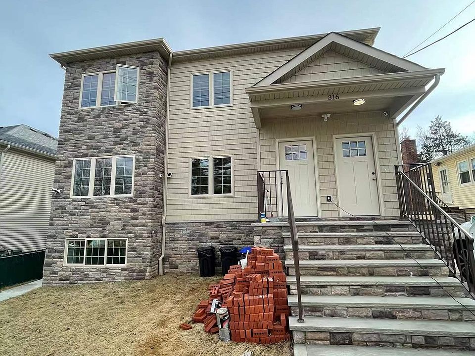 1st image of 314 Westwood Ave Floor 1