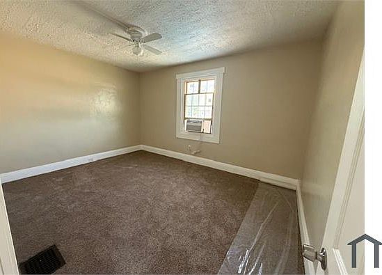 4th image of 312 16th St #1