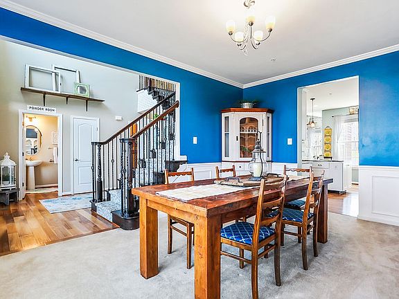 5th image of 114 Stonecrest Cir