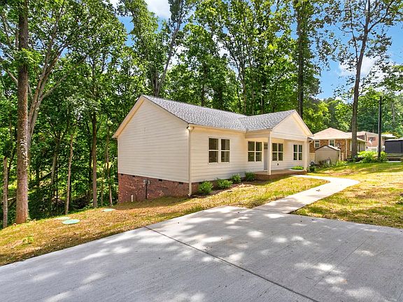 2nd image of 226 Hillcrest Dr Lot 17