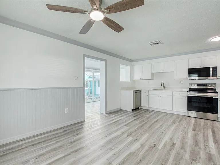 19506 Gulf Blvd #4 — Photo 46
