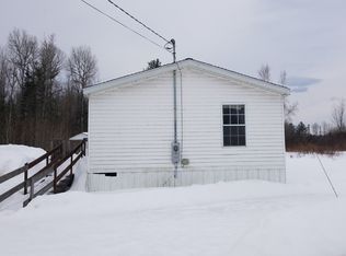 432 Williams Rd, Newport, ME 04953