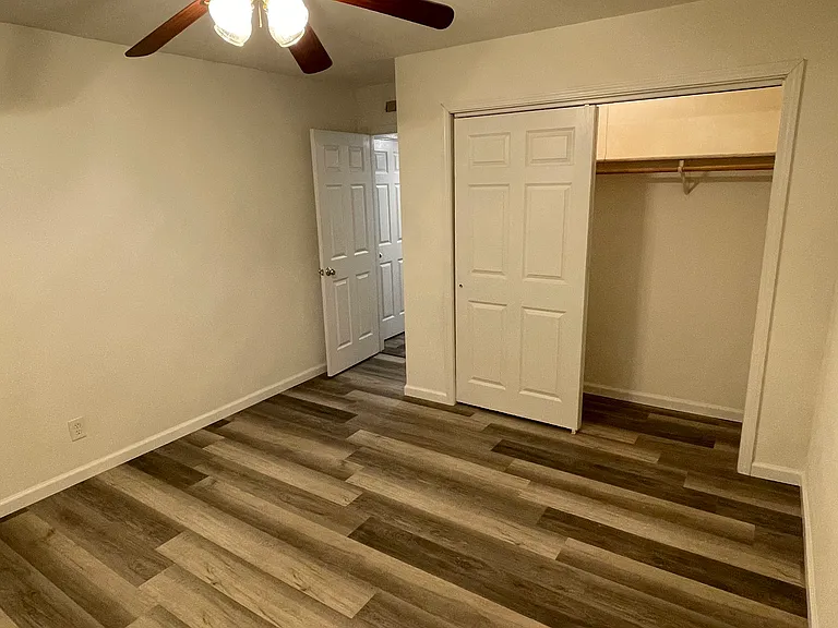 1217 El Kay Ct #20 — Photo 7