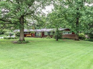 8721 Woodview Dr, Cincinnati, OH 45231