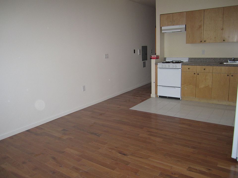 2nd image of 57 Madison St APT 101