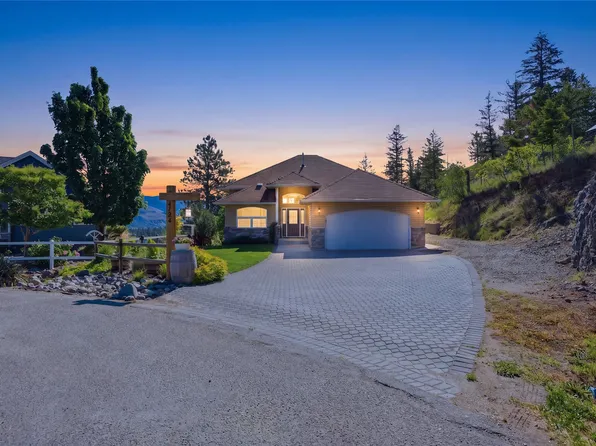 4724 Uplands Dr, Kamloops, BC V2C 6S9