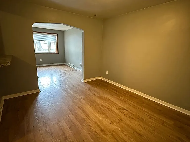 206 E Garden Rd — Photo 5