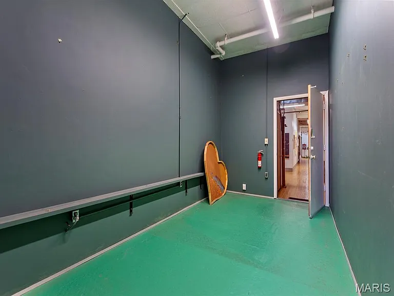 1007 Russell Blvd — Photo 25