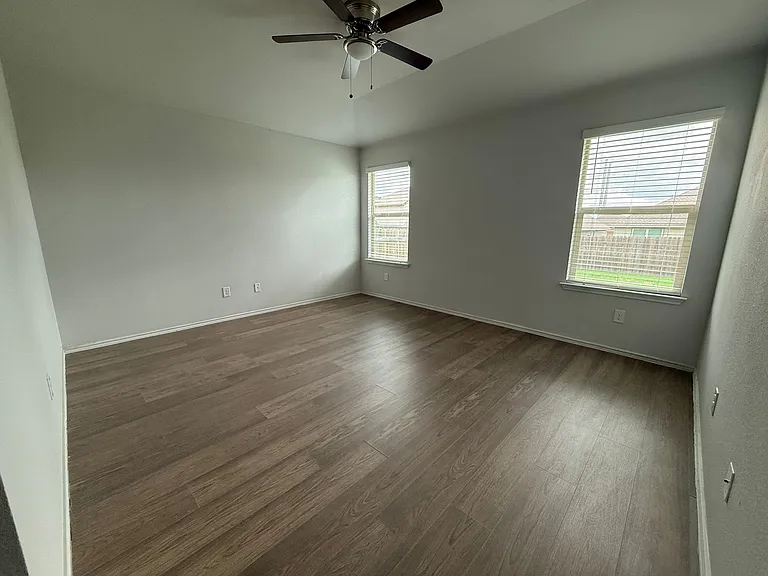 9610 Murandy Dr — Photo 20