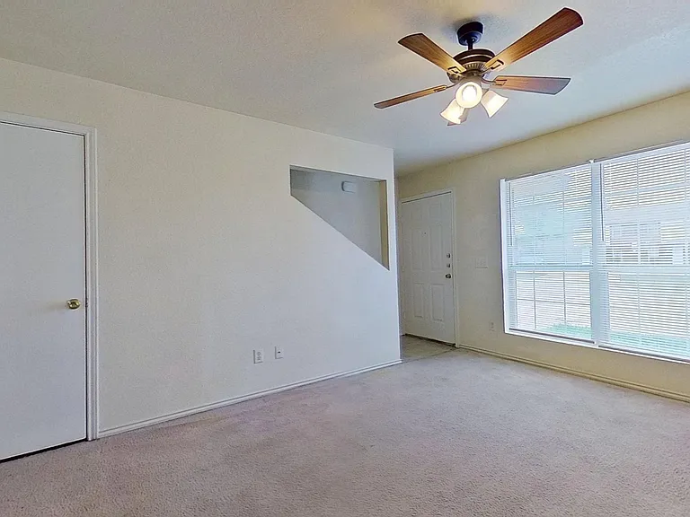 4002 Madison Dr #A — Photo 3