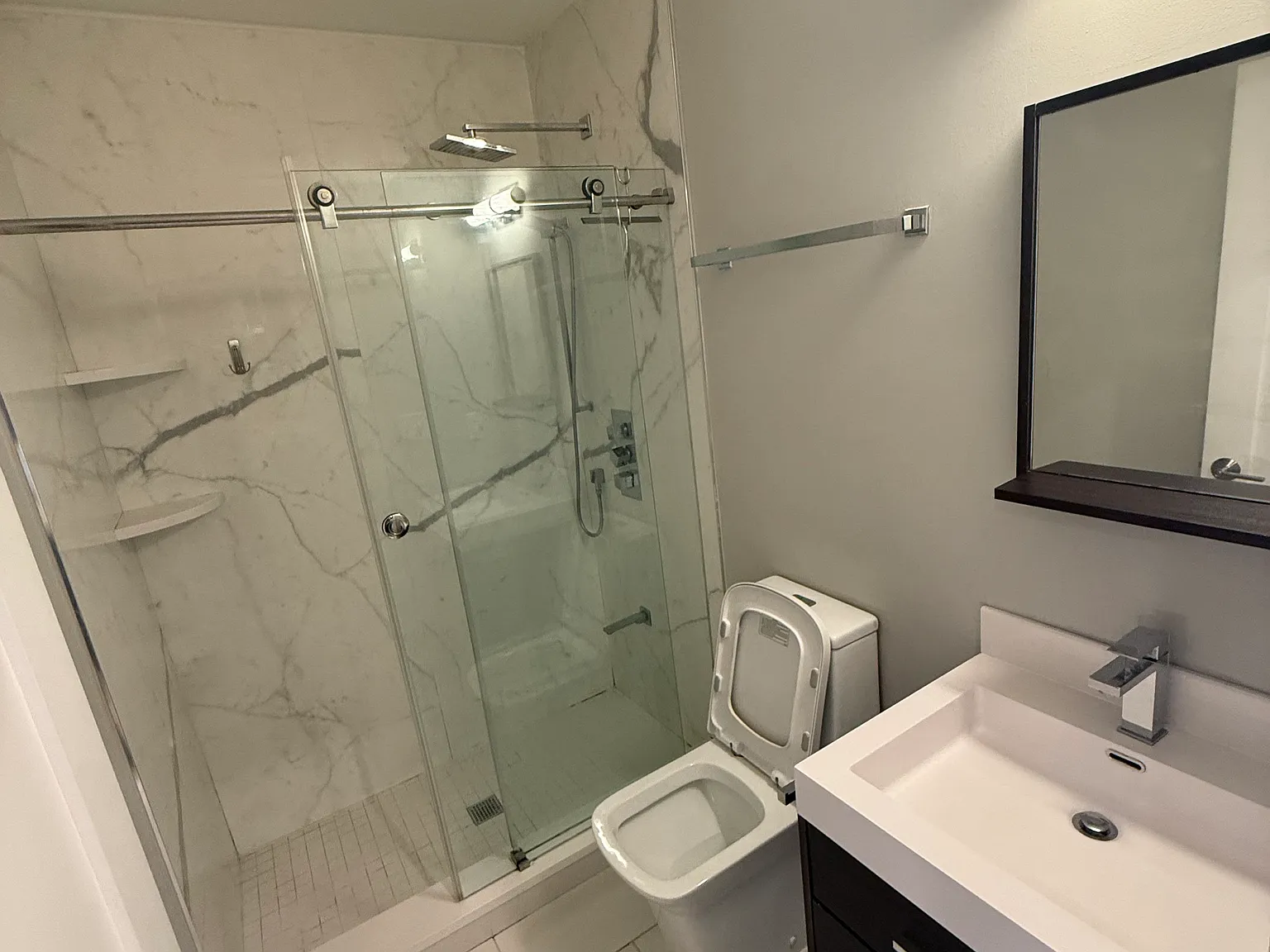 2 bed, 700 sqft, $2,315 — Photo 1