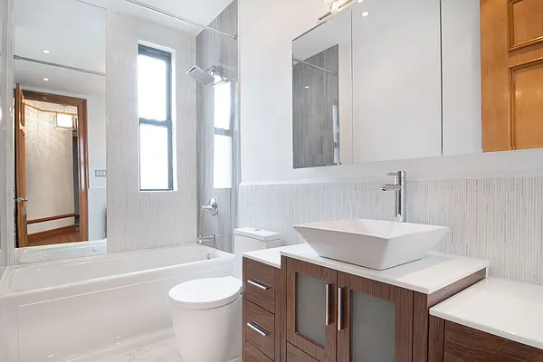 Rented by WAM Partners - William Moses Co. | media 17