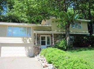 1221 Woodrich Cir, Duluth, MN 55811