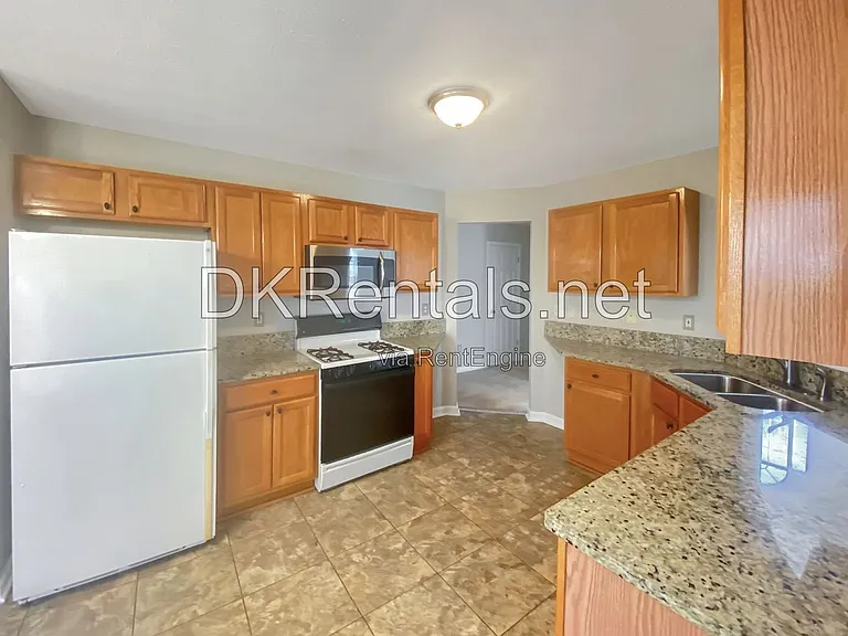 2743 Lake Park Rdg W — Photo 7