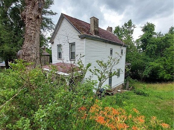 2nd image of 1611 Broadhead St