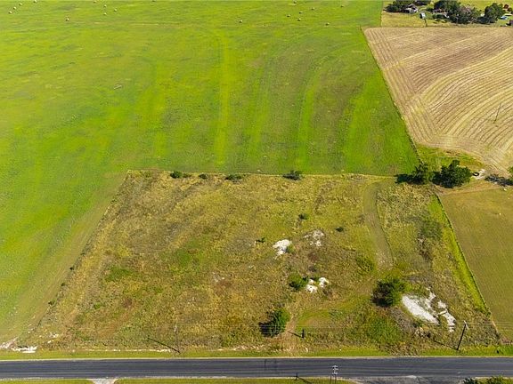 2nd image of 1499 County Road 311