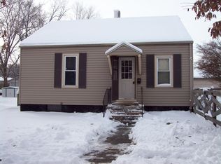 731 N Hathaway St, Winamac, IN