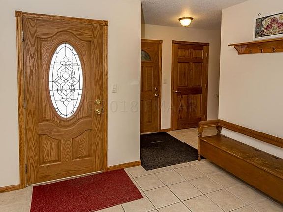 2nd image of 1208 Goldenwood Dr