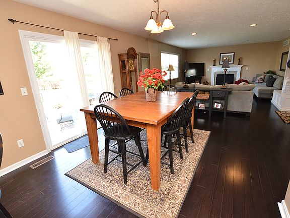 4th image of 5735 Pepperridge Ct