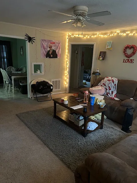 3 bed, 1192 sqft, $1,200 — Photo 3