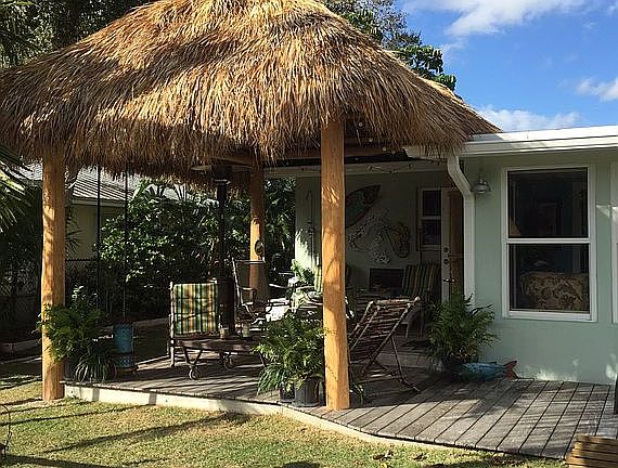 Tiki Hut