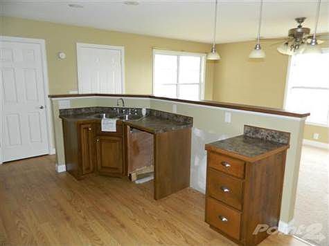 4th image of 103 Venetia Ln