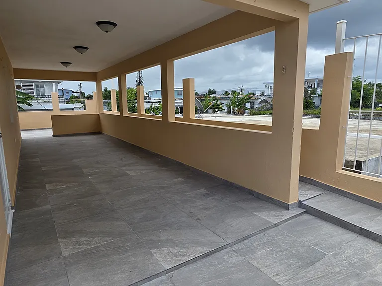 Another angle of the side patio