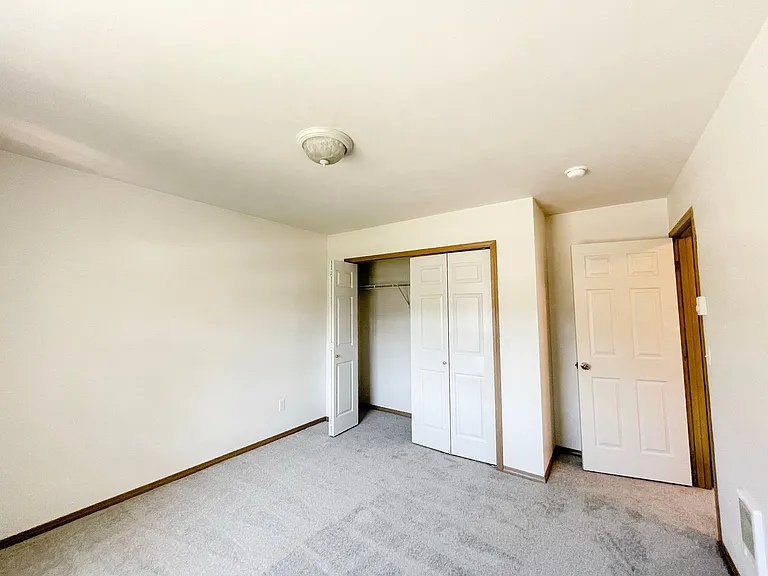 1427 Virginia Ave — Photo 11