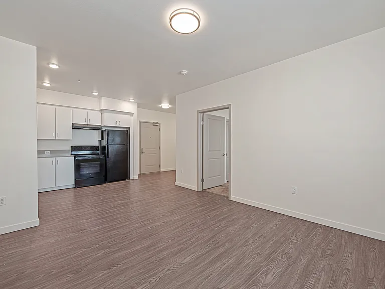First Point Apartments — Photo 36