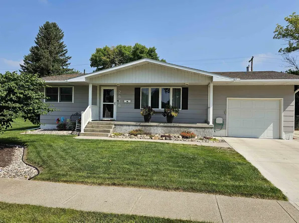 2616 30th St, Columbus, NE 68601