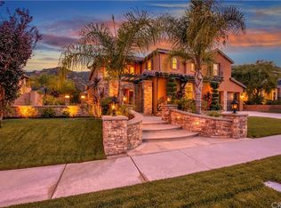 8237 Sunset Rose Dr, Corona, CA 92883