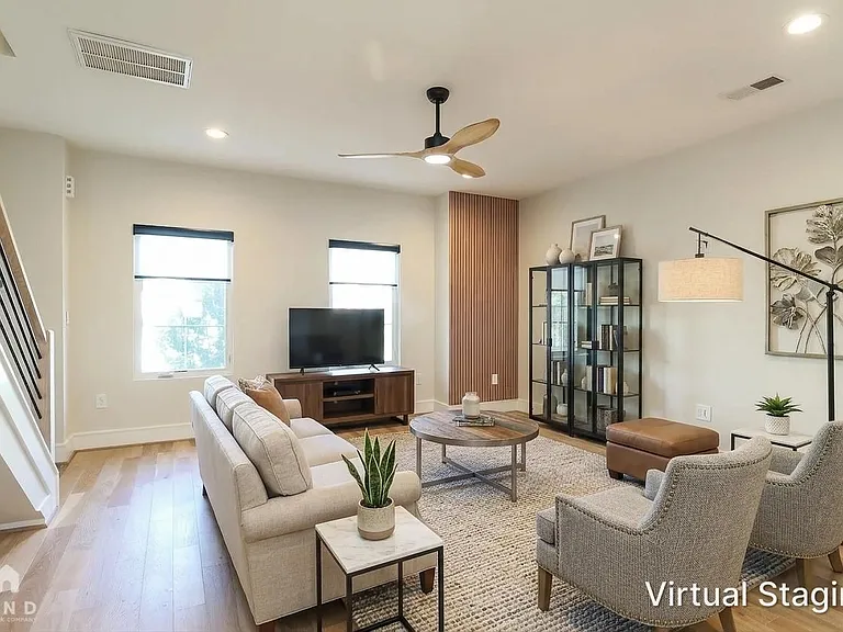 3032 Cobbs Hill Rd #- — Photo 2