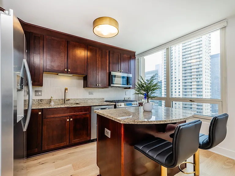 33 W Ontario St #31D — Photo 24
