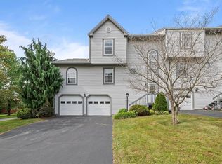 1401 Lexington Dr, Lawrence, PA