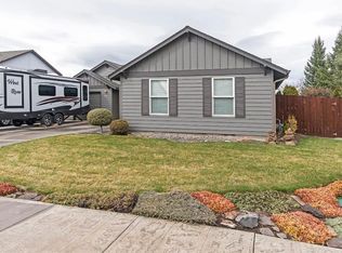 1951 NW Oak Ave, Redmond, OR 97756
