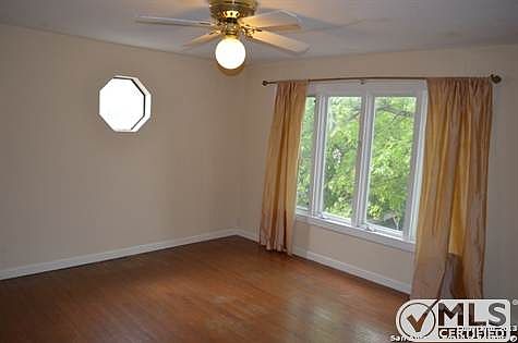 5th image of 316 Martinez St
