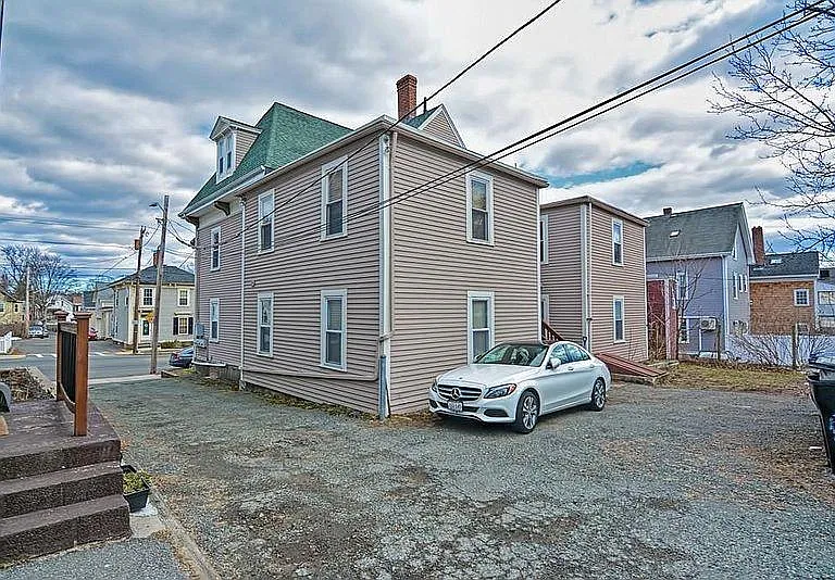 141 North St — Photo 8
