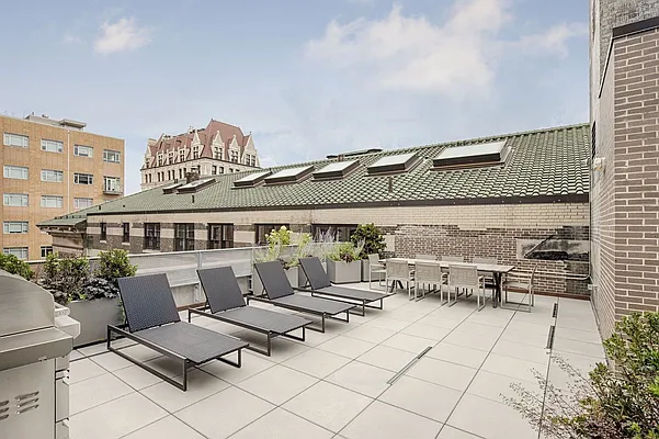 Sold by Brown Harris Stevens | media 19