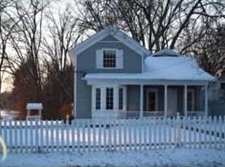 32635 Franklin Rd, Franklin, MI 48025