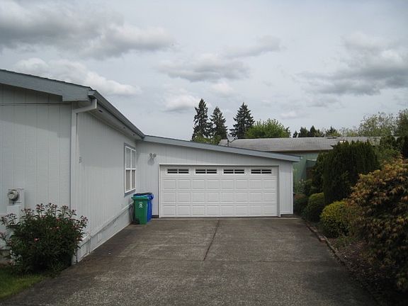 4th image of 3930 SE 162nd Ave Unit 24