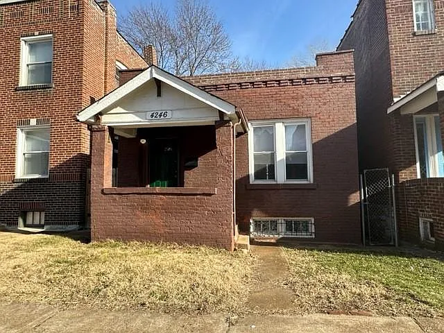 4246 Oregon Ave photo 1