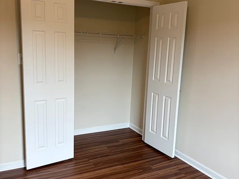 18340 Roy Croft Dr — Photo 12