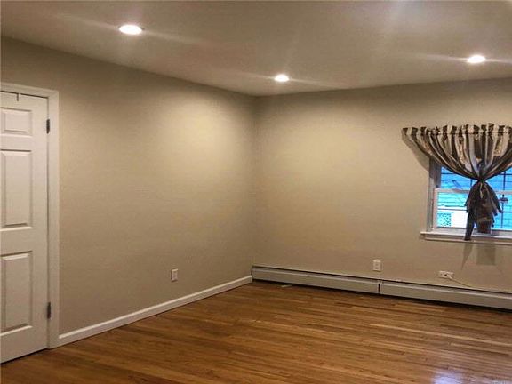 5th image of 4310 Orient Ave Fl 2