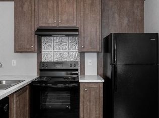 7803 Saint Andrews Church Rd TRAILER 50, Louisville, KY 40214