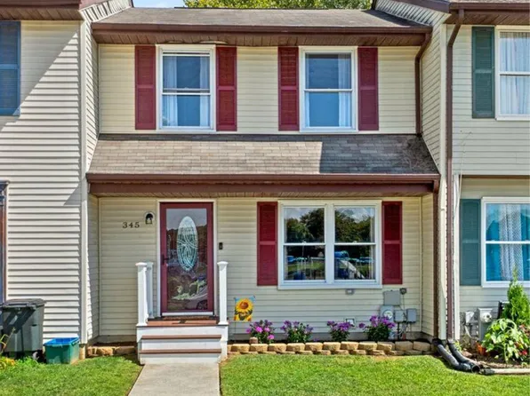 345 Stacy Lee Dr, Westminster, MD 21158