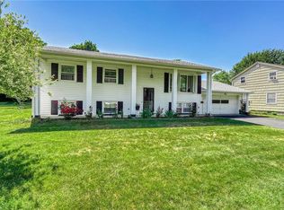 61 Seth Land Dr, Rochester, NY 14617