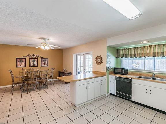 4th image of 6401 Heather Moor Ct