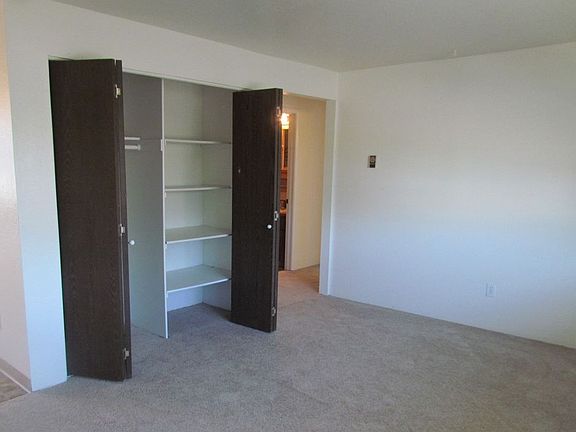 5th image of 1532 N Travis Pl #0